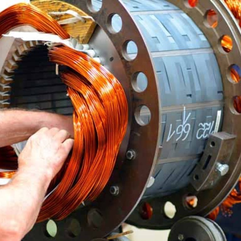 Installations et maintenance de transformateurs éléctrique 10KV et 30KV